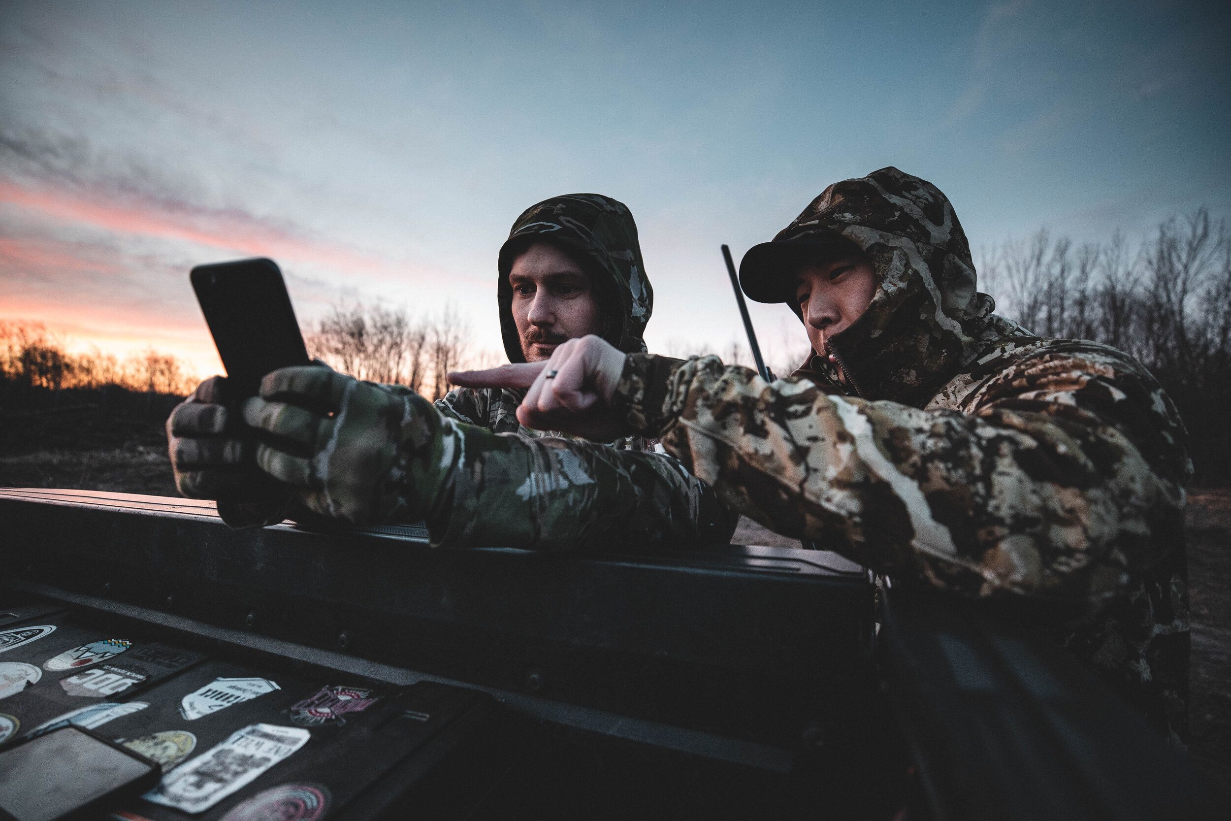 Hunters use the HuntWise app, get an hunting license in Arkansas concept. 